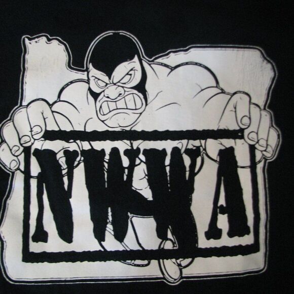 NWWA Doing Your Saturday Night Right T-Shirt - Picture 2 of 5